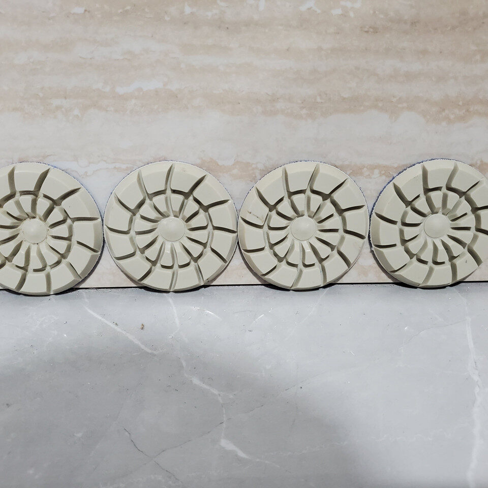 Lot #76 DP Snow Pro 1500 Grit NEW