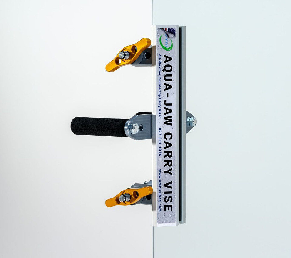 Omni Cubed® Aqua-Jaw™ Carry Vise™